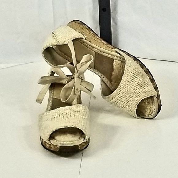 UGG Ankle Tie Low Wedge Sandal - Picture 2 of 7